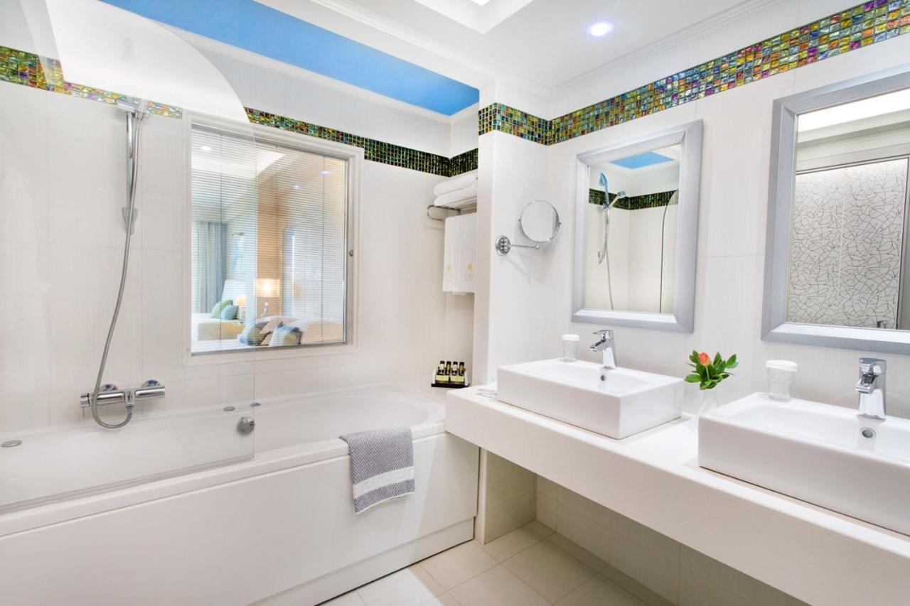 Suite Superior con Vista Mare Laterale